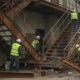 Разборка старых металлических лестниц